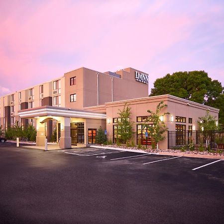 Livinn Hotel St Paul East / Maplewood Bagian luar foto