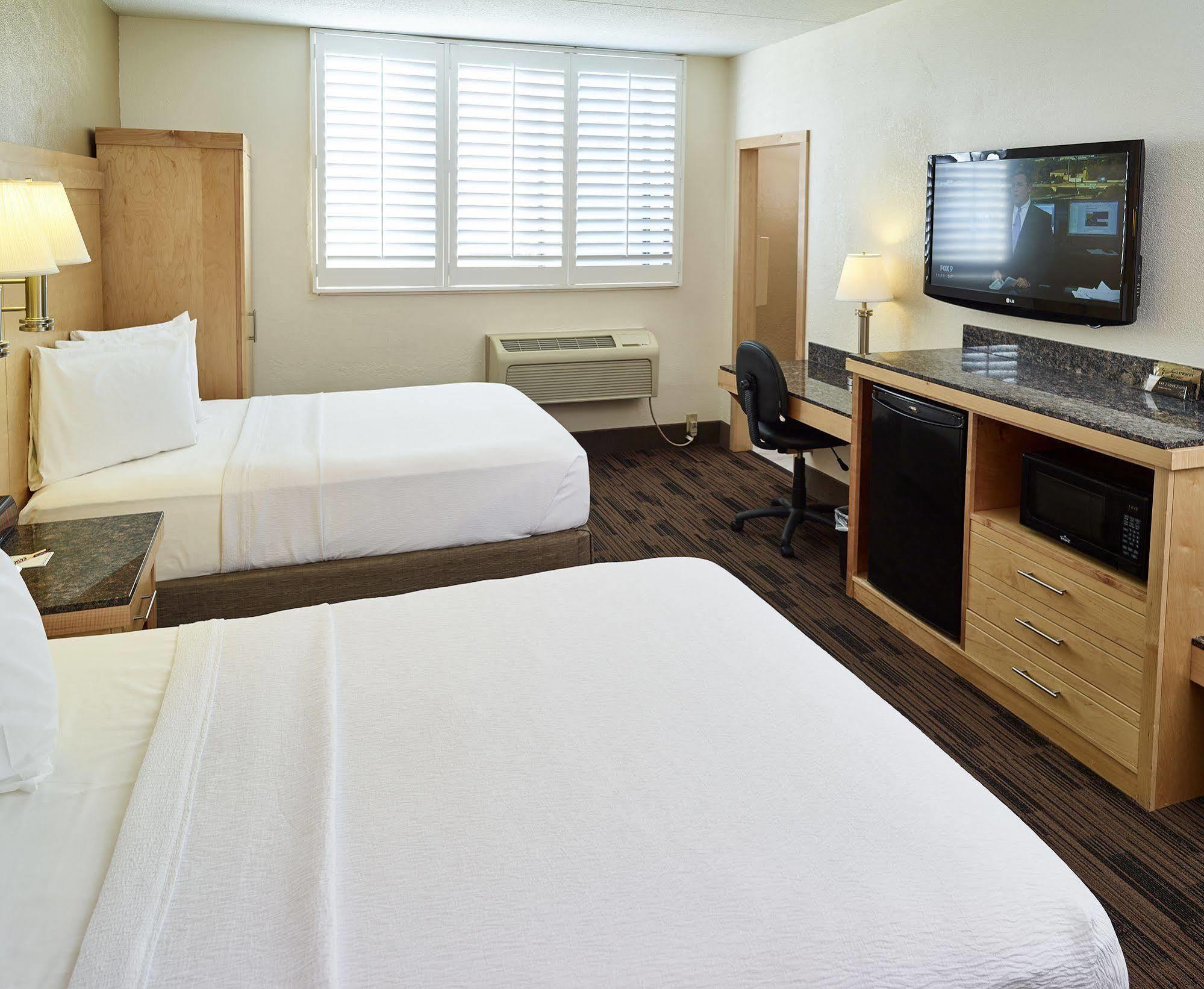Livinn Hotel St Paul East / Maplewood Bagian luar foto