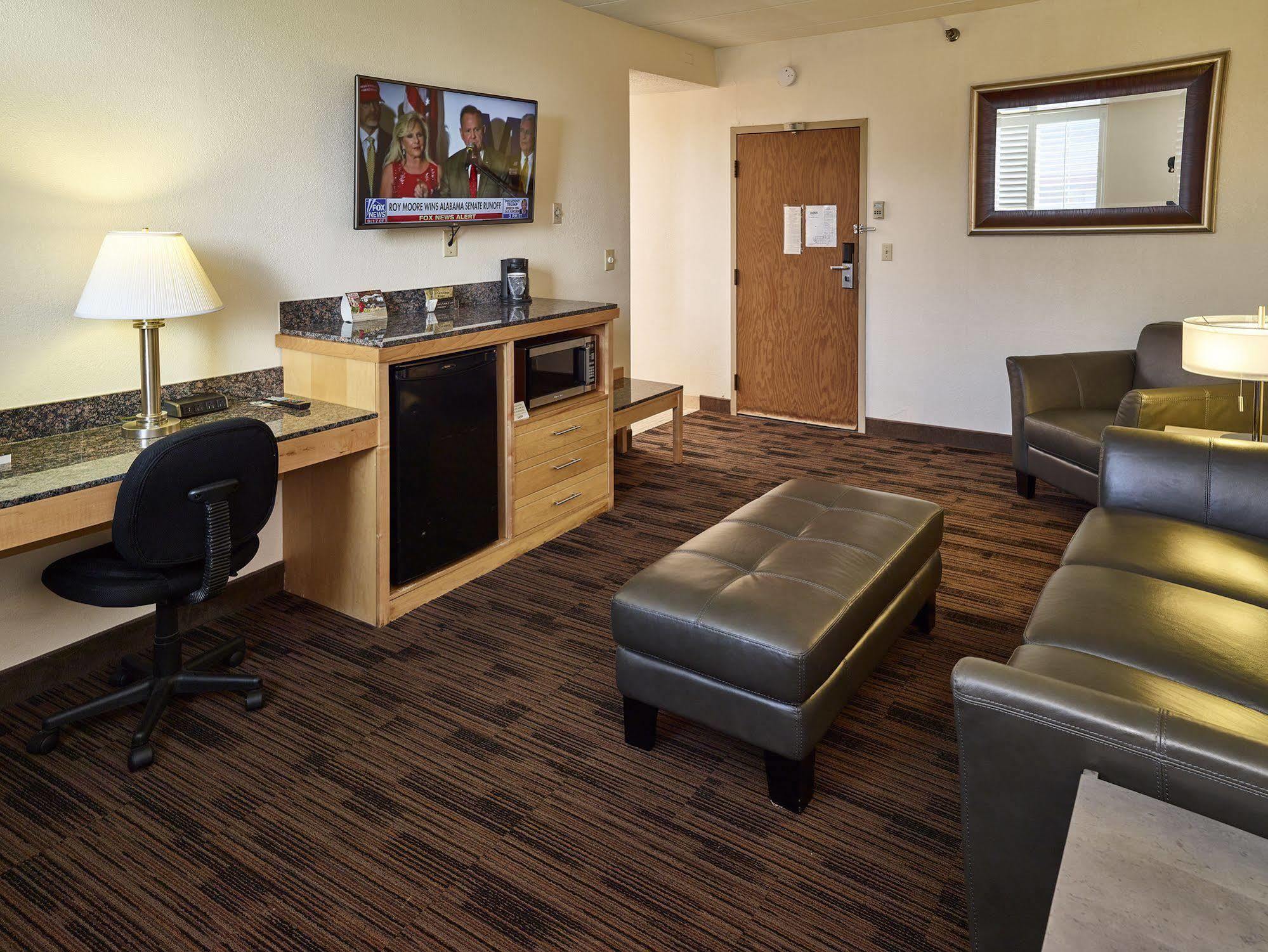 Livinn Hotel St Paul East / Maplewood Bagian luar foto
