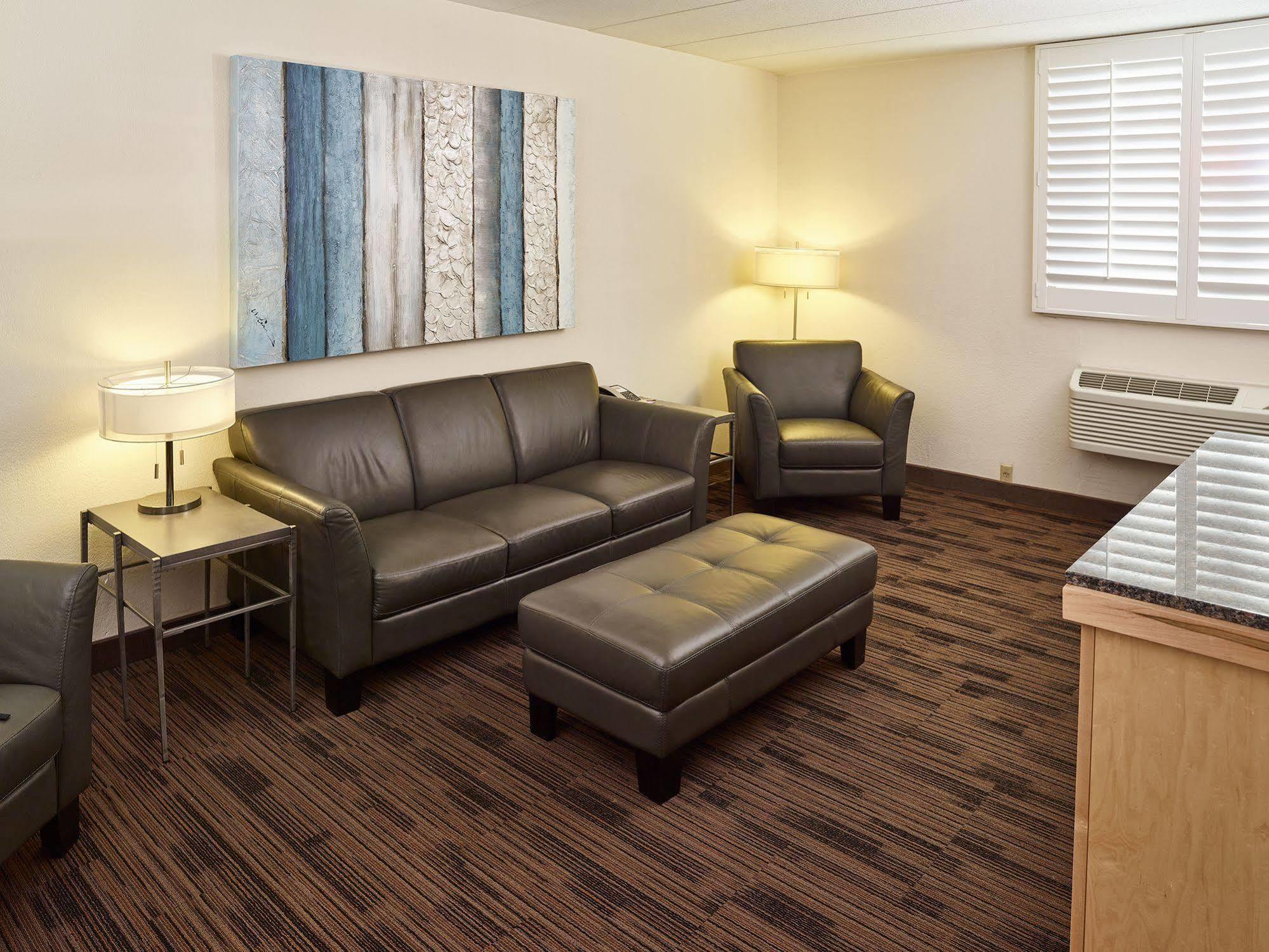 Livinn Hotel St Paul East / Maplewood Bagian luar foto